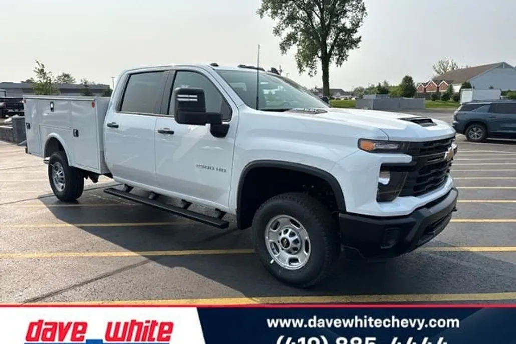 2025 Chevrolet Silverado 2500HD photo 1