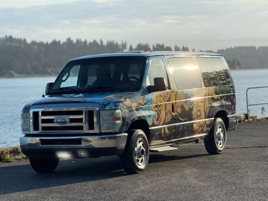 2013 Ford E-150 photo 1