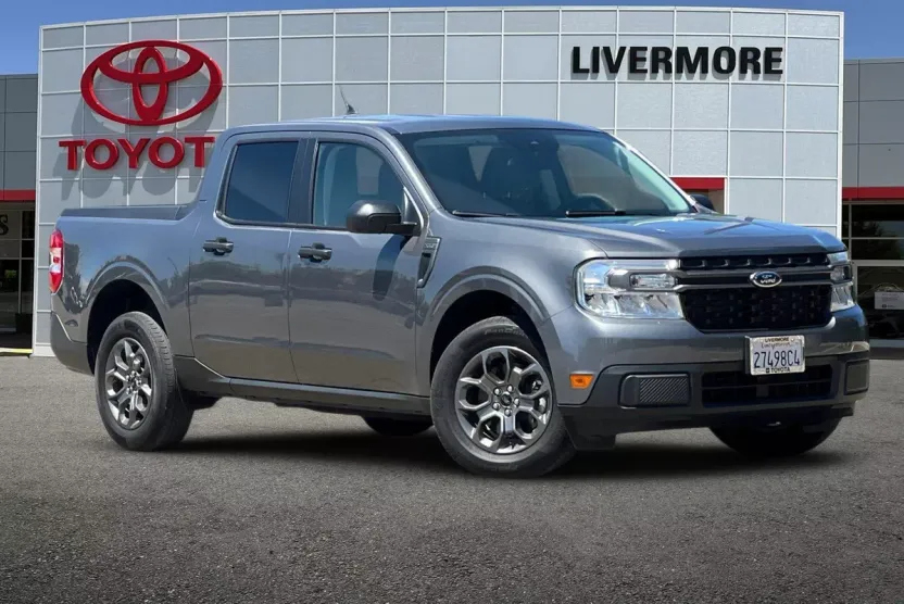 2024 Ford Maverick XLT photo 1