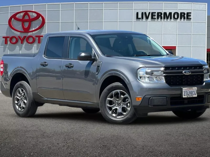 2024 Ford Maverick XLT photo 1