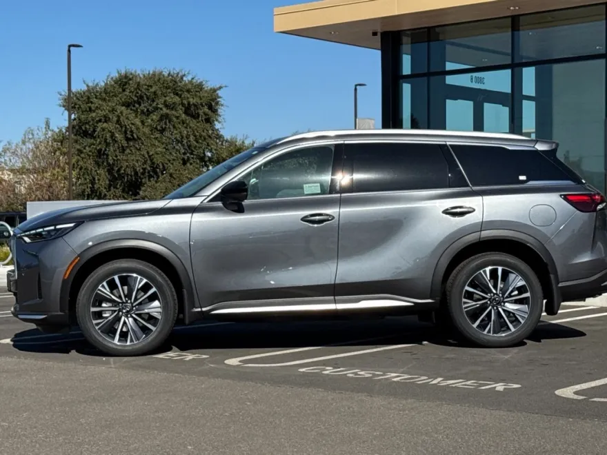 2026 Infiniti QX60 Luxe AWD photo 1