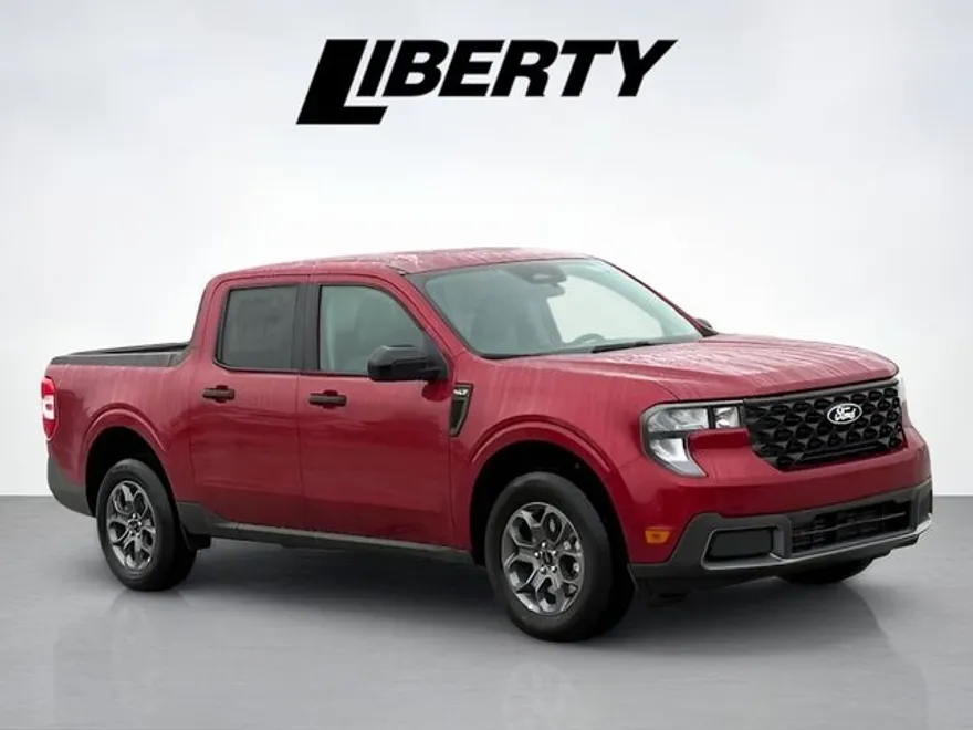2025 Ford Maverick XLT photo 1