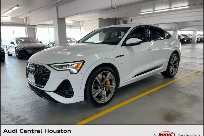 2023 Audi e-tron Sportback S line Prestige photo 1