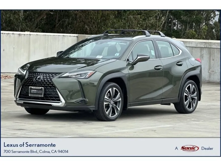 2022 Lexus UX 200 photo 1
