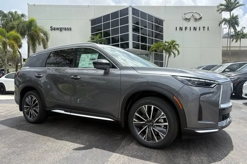 2026 Infiniti QX60 Luxe photo 1