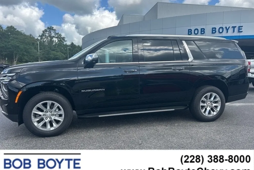 2025 Chevrolet Suburban Premier photo 1