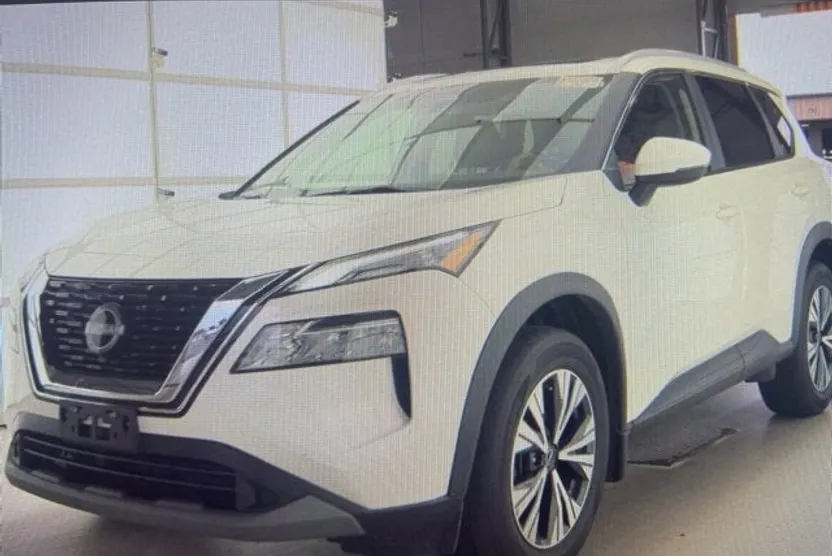 2022 Nissan Rogue SV photo 1