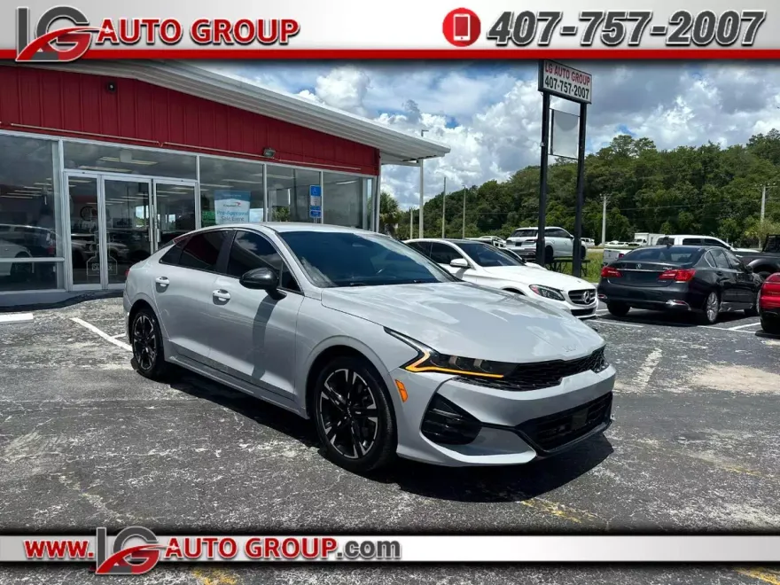 2023 Kia K5 GT-Line photo 1