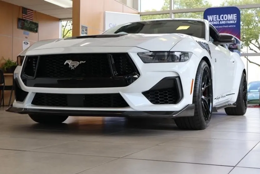 2025 Ford Mustang GT photo 1