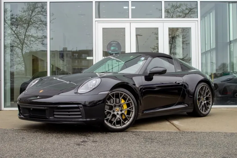 2021 Porsche 911 Targa 4S photo 1