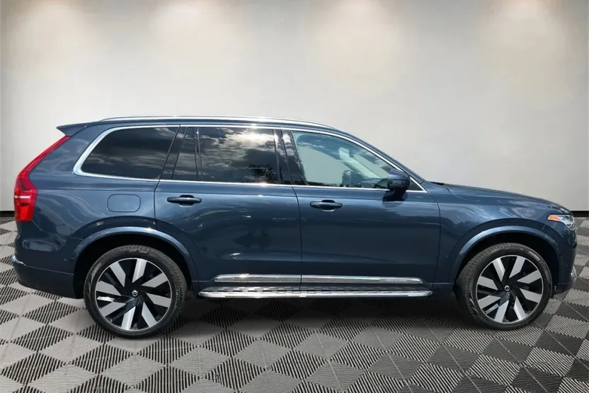 2023 Volvo XC90 Recharge Ultimate photo 1