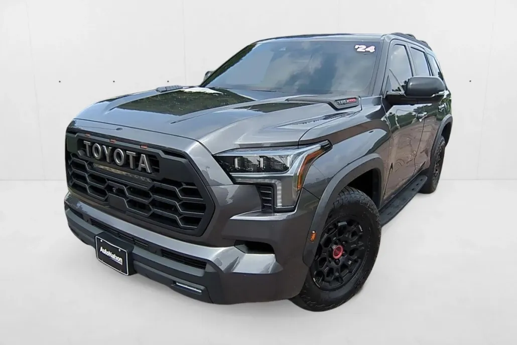 2024 Toyota Sequoia SR5 photo 1