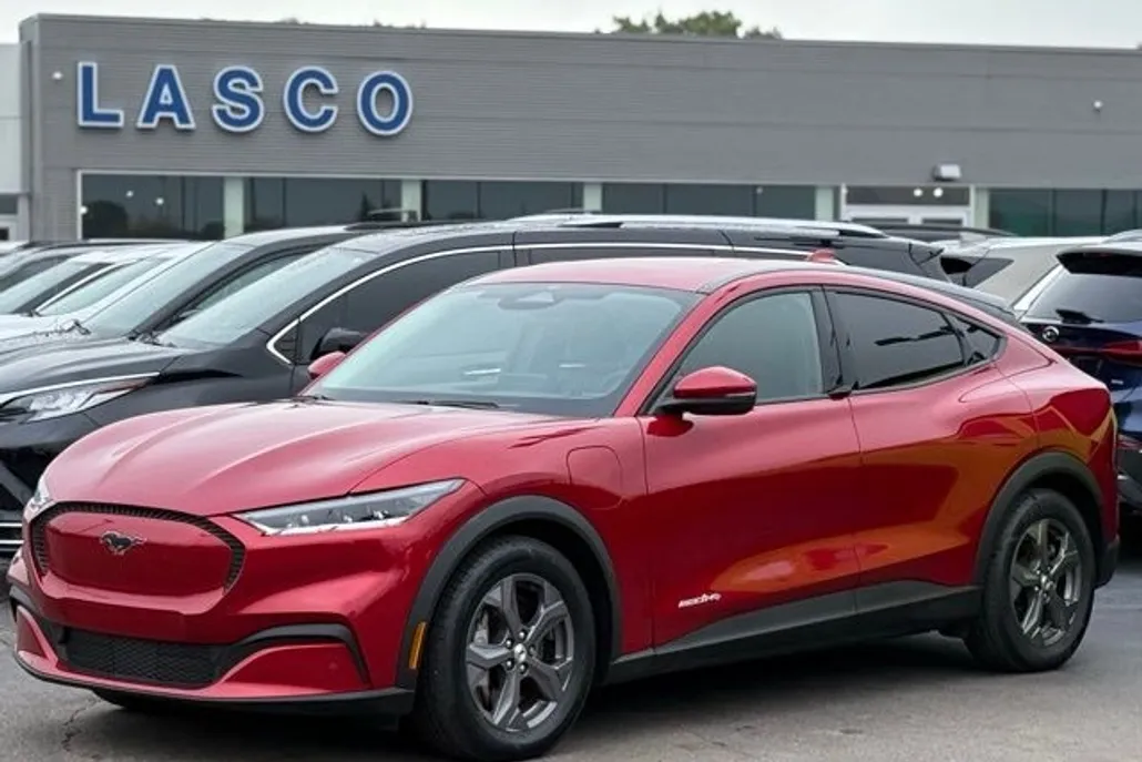 2021 Ford Mustang Mach-E Select photo 1