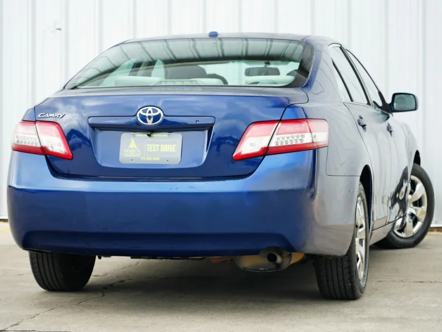 2010 Toyota Camry photo 1