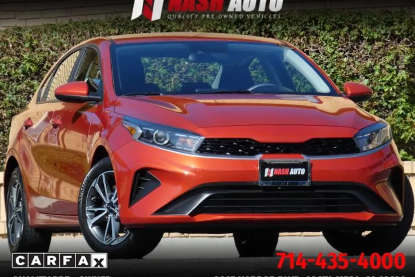 2023 Kia Forte LXS photo 1