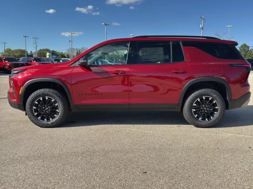 2026 Chevrolet Traverse Z71 photo 1