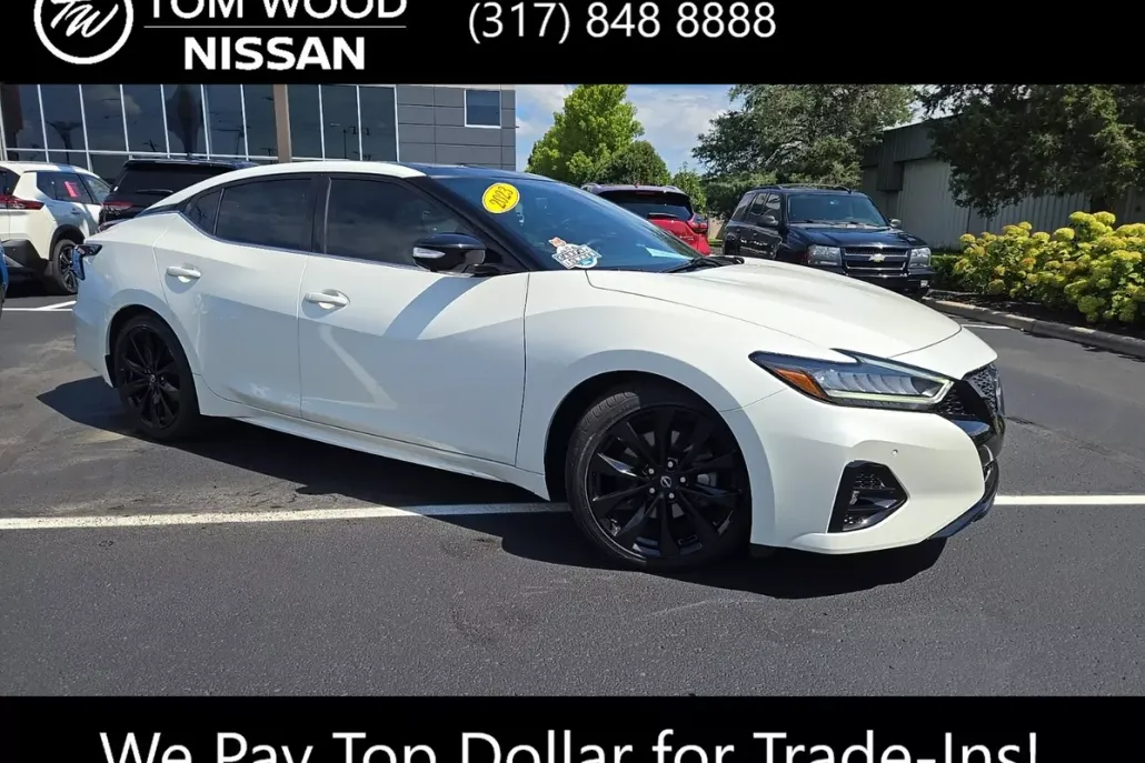 2023 Nissan Maxima SR photo 1