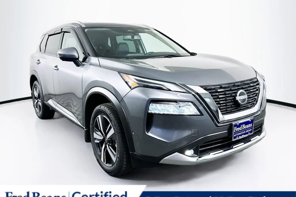 2022 Nissan Rogue Platinum photo 1