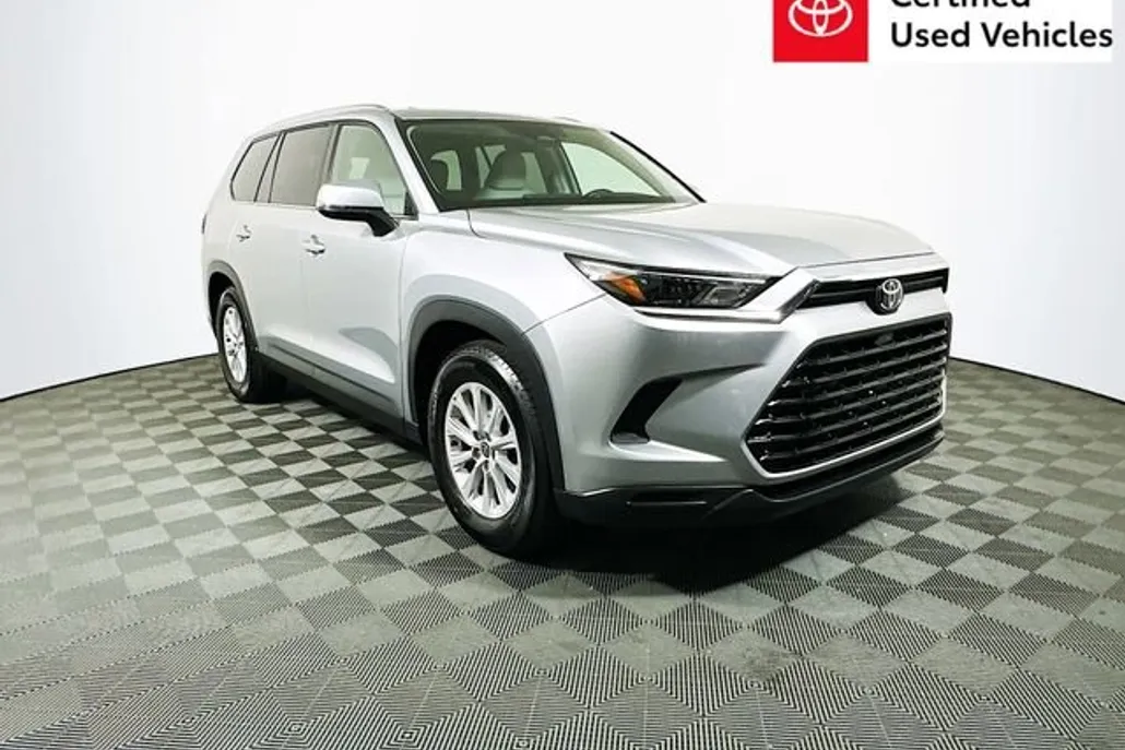 2025 Toyota Grand Highlander XLE photo 1