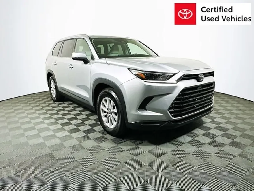 2025 Toyota Grand Highlander XLE photo 1