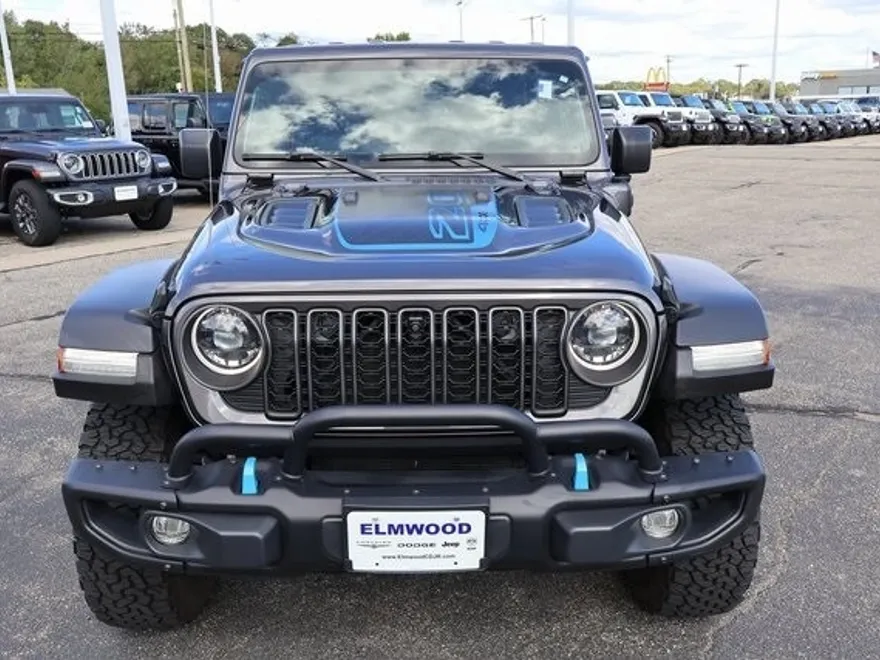 2023 Jeep Wrangler Rubicon 4xe photo 1