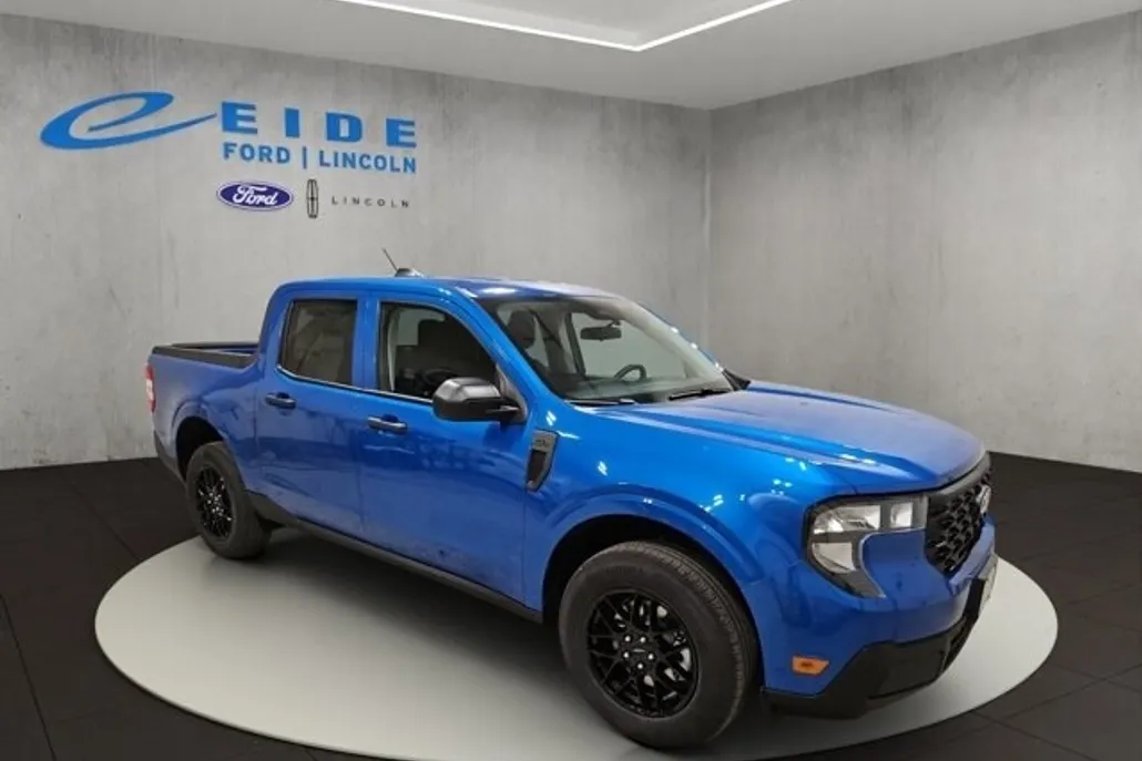 2025 Ford Maverick XL photo 1
