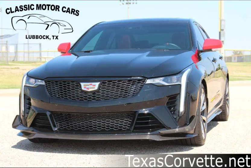 2024 Cadillac CT4 photo 1