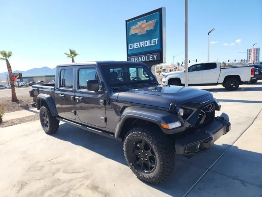 2023 Jeep Gladiator Willys photo 1