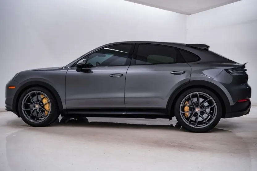 2024 Porsche Cayenne Coupe Turbo GT photo 1