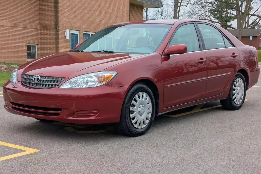 2002 Toyota Camry XLE photo 1