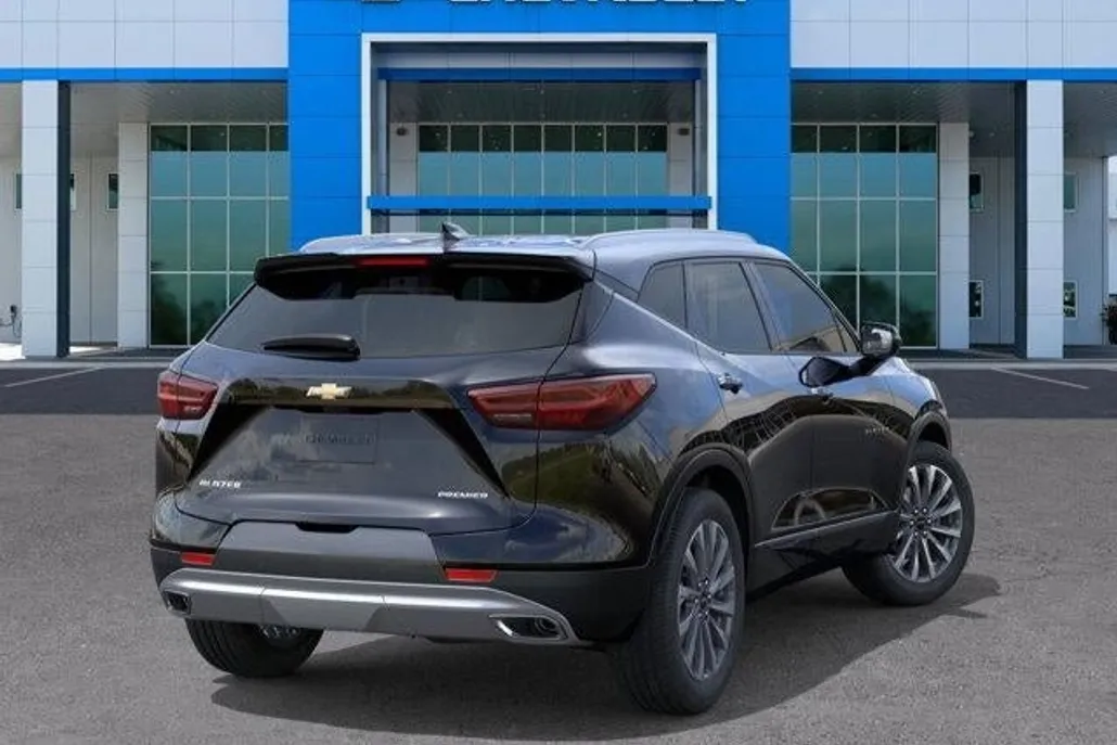 2025 Chevrolet Blazer Premier photo 1