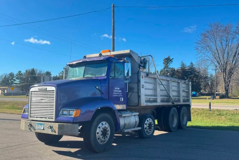 1992 Freightliner FLD112 photo 1