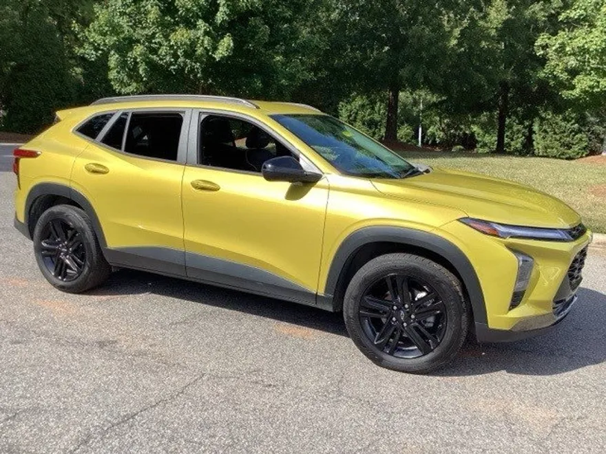2024 Chevrolet Trax ACTIV photo 1