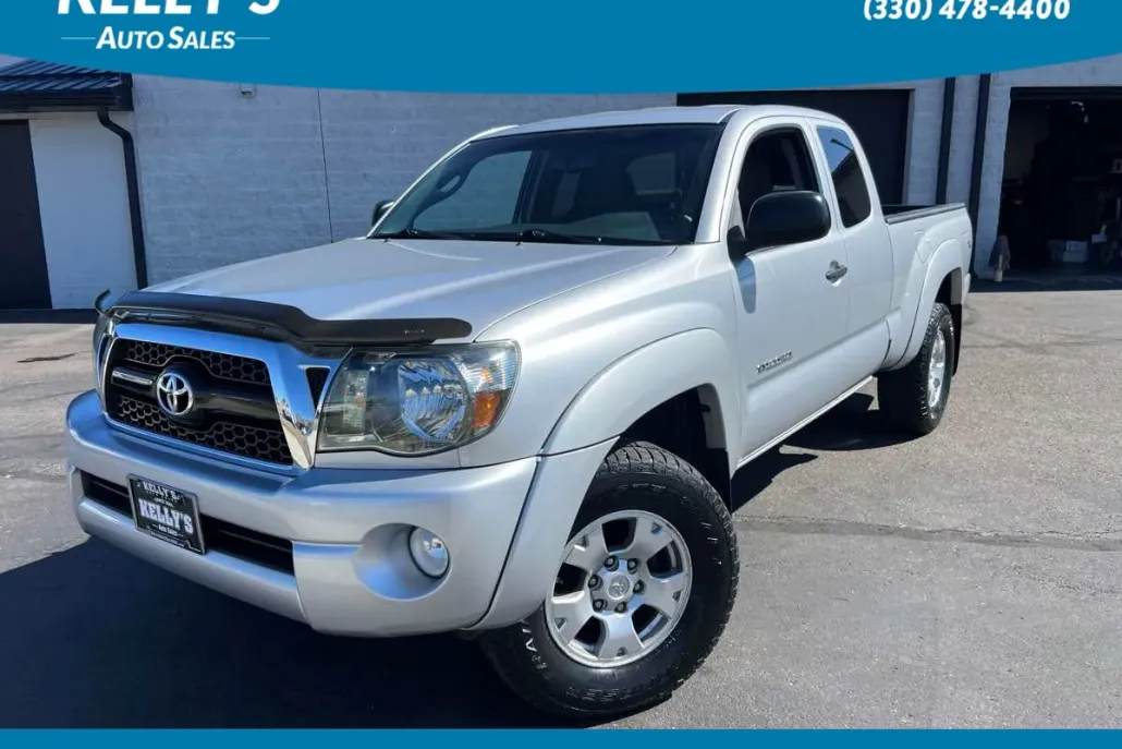 2011 Toyota Tacoma 4x4 Access Cab V6 photo 1