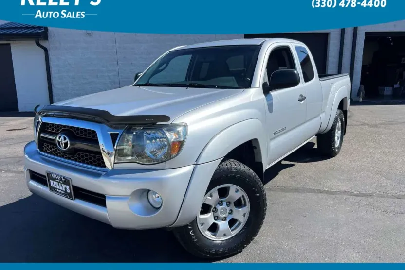 2011 Toyota Tacoma 4x4 Access Cab V6 photo 1