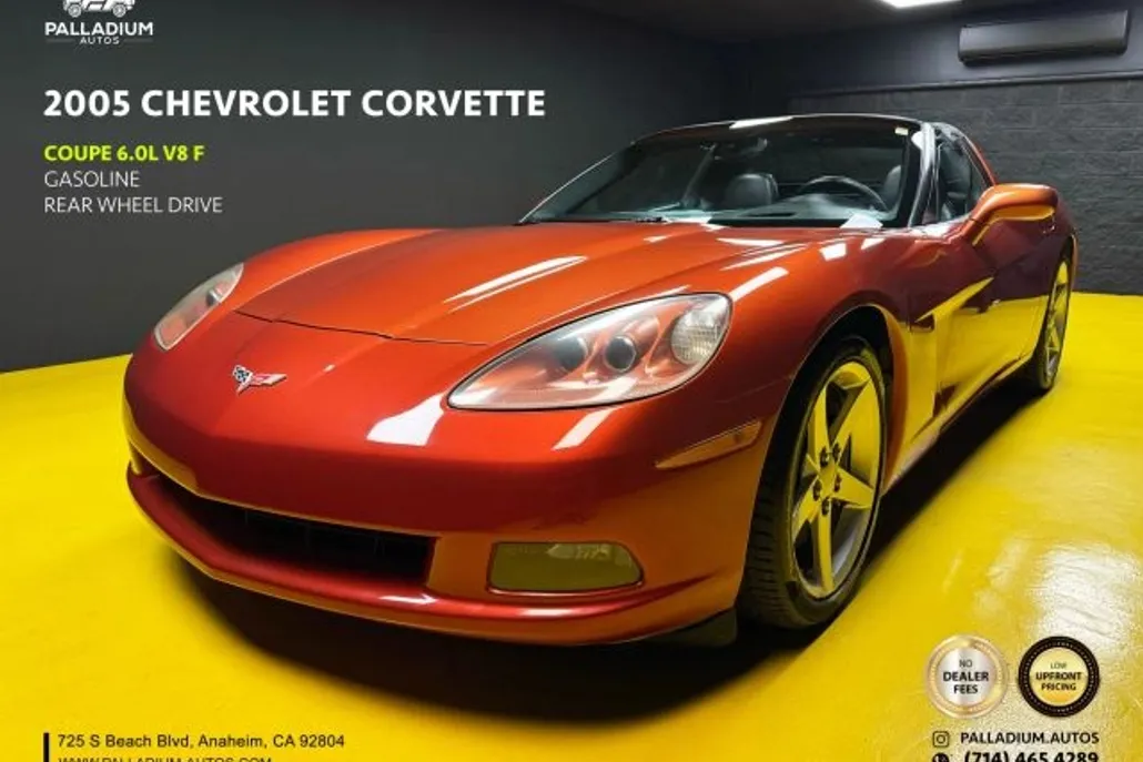 2005 Chevrolet Corvette Coupe photo 1