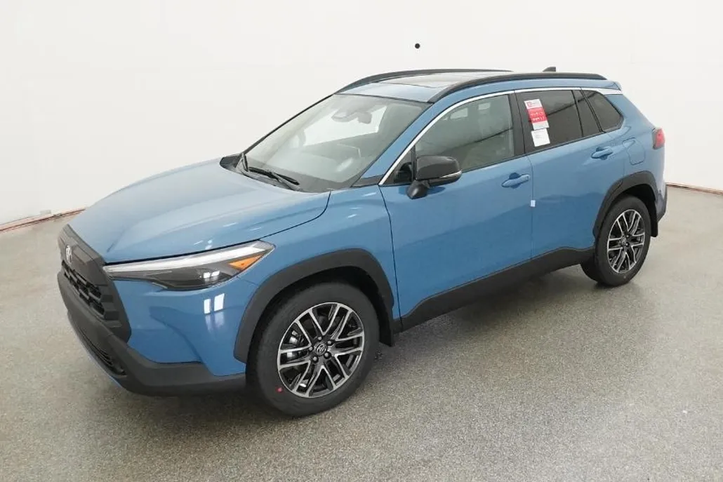 2026 Toyota Corolla Cross XLE photo 1