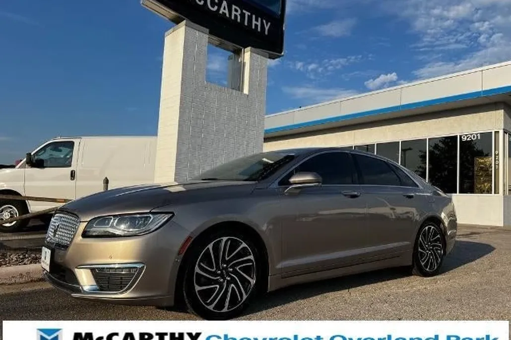 2020 Lincoln MKZ Reserve photo 1