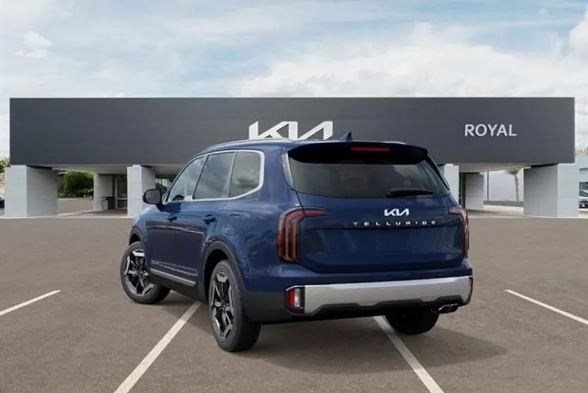 2025 Kia Telluride EX photo 1