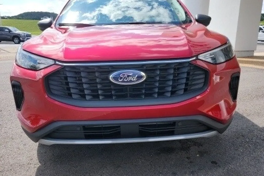 2025 Ford Escape Active photo 1
