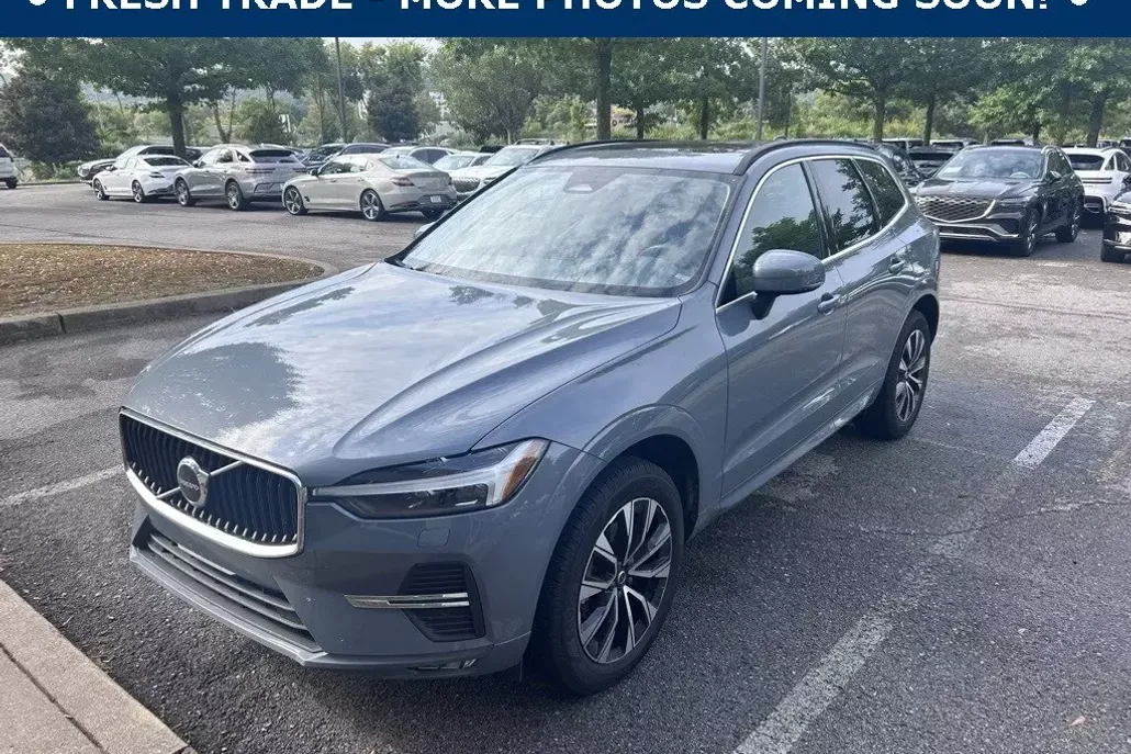 2023 Volvo XC60 B5 Core photo 1