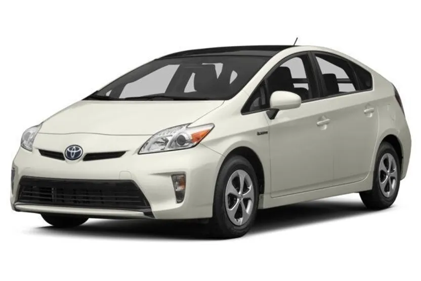 2015 Toyota Prius Four photo 1