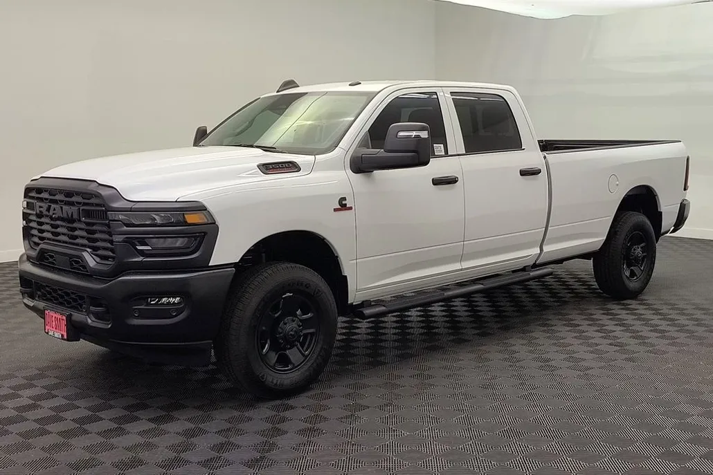 2025 Ram 3500 Tradesman photo 1