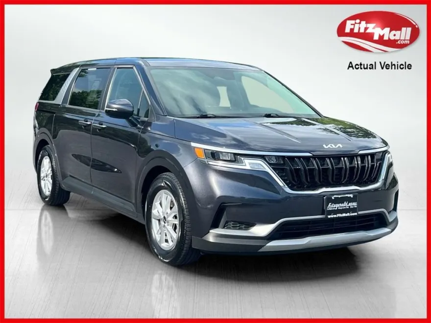 2023 Kia Carnival LX photo 1