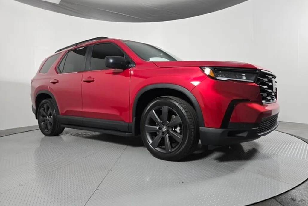 2025 Honda Pilot Sport photo 1