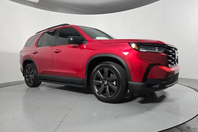2025 Honda Pilot Sport photo 1