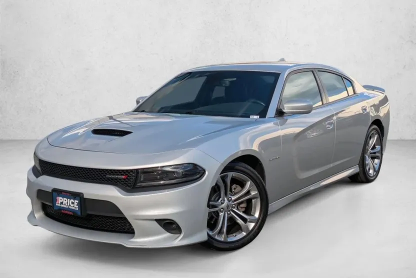 2022 Dodge Charger R/T photo 1