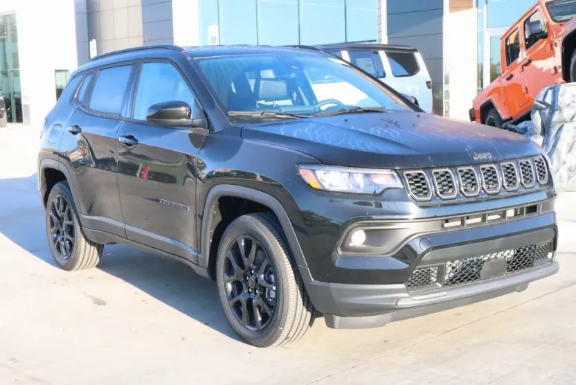 2026 Jeep Compass Latitude photo 1