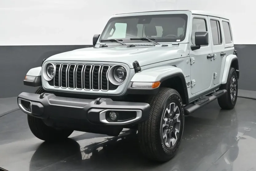 2024 Jeep Wrangler Sahara photo 1