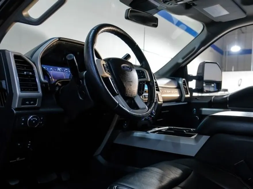 2020 Ford F-350 Lariat photo 1